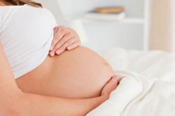 Bà bầu bị viêm cổ tử cung có nguy hiểm không? Nguyên nhân và cách khắc phục